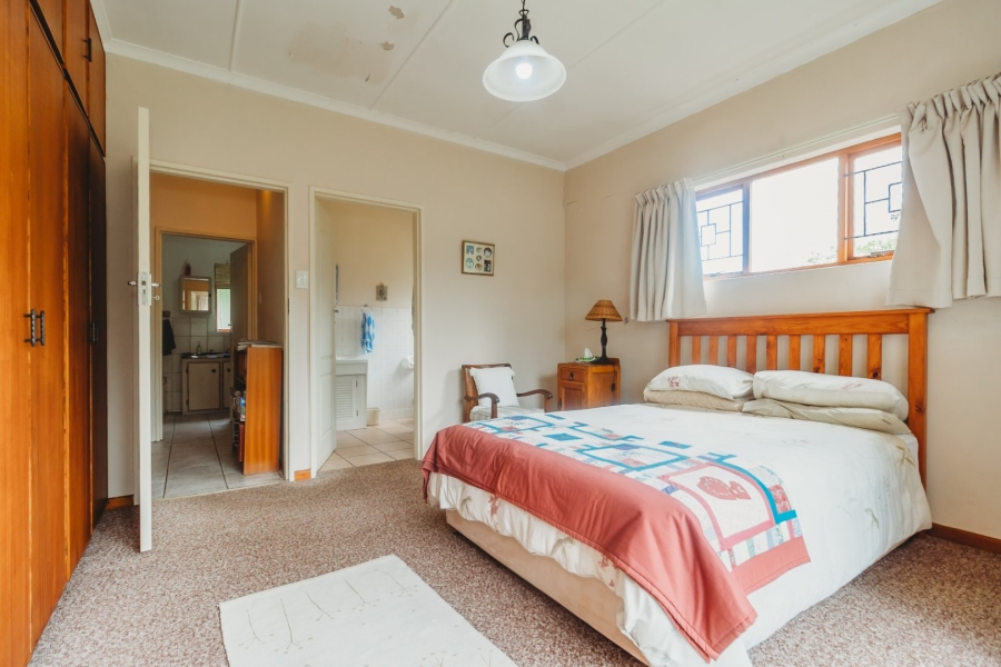 4 Bedroom Property for Sale in Denver Park Western Cape